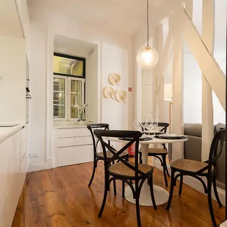 Chic & Elegant Lapa By Gt House Apartment Lisbon
